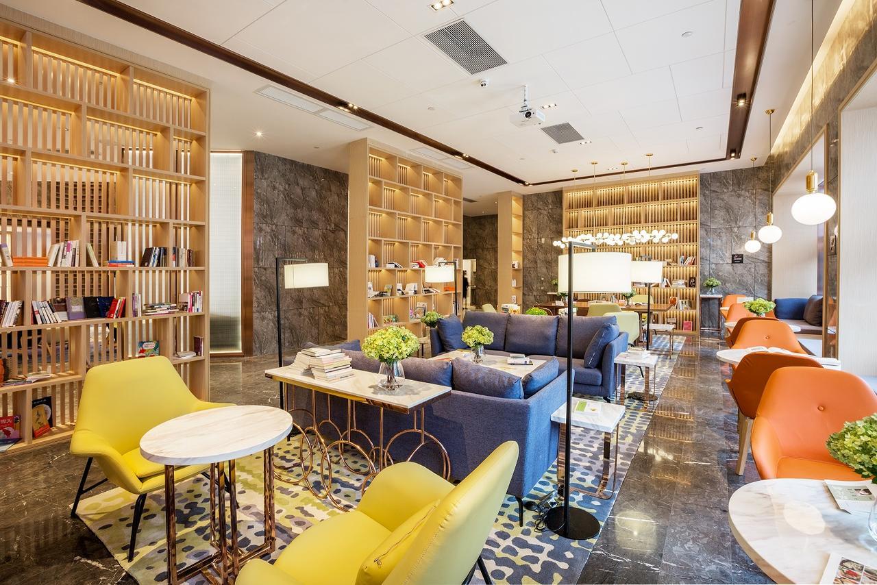 Shenzhen Bantian Huaweizhongcheng Atour Hotel ภายนอก รูปภาพ