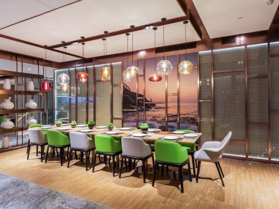 Shenzhen Bantian Huaweizhongcheng Atour Hotel ภายนอก รูปภาพ