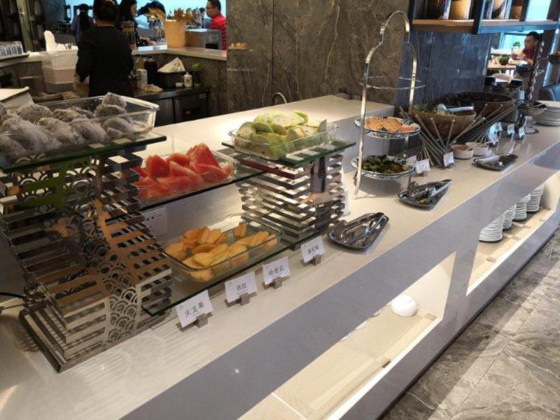 Shenzhen Bantian Huaweizhongcheng Atour Hotel ภายนอก รูปภาพ